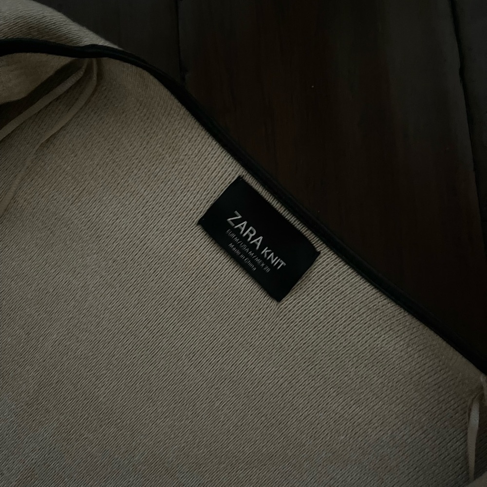 Zara Beige Cardigan with Dark Edging - Picture 3 of 6